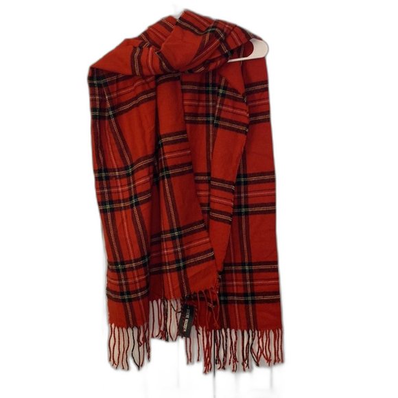 Steve Madden Classic Tartan with Tassels Fringe Raw Edges Plaid Scarf Red - Picture 2 of 3